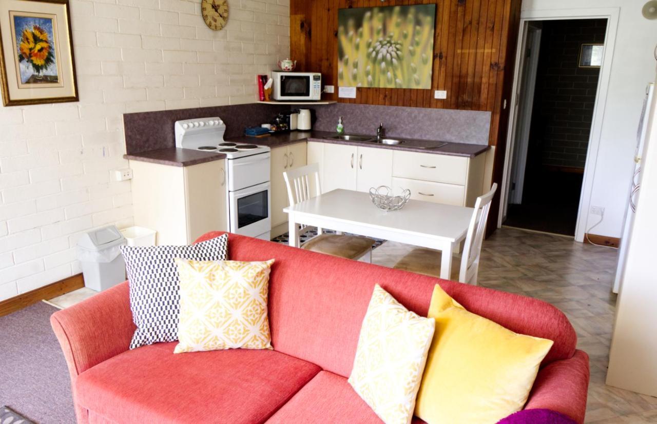 Alpenhorn Holiday Units เมาท์บิวตี ภายนอก รูปภาพ