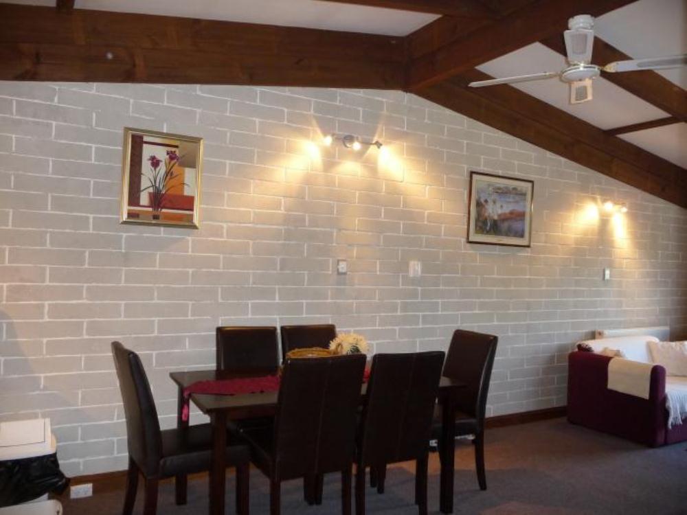 Alpenhorn Holiday Units เมาท์บิวตี ภายนอก รูปภาพ