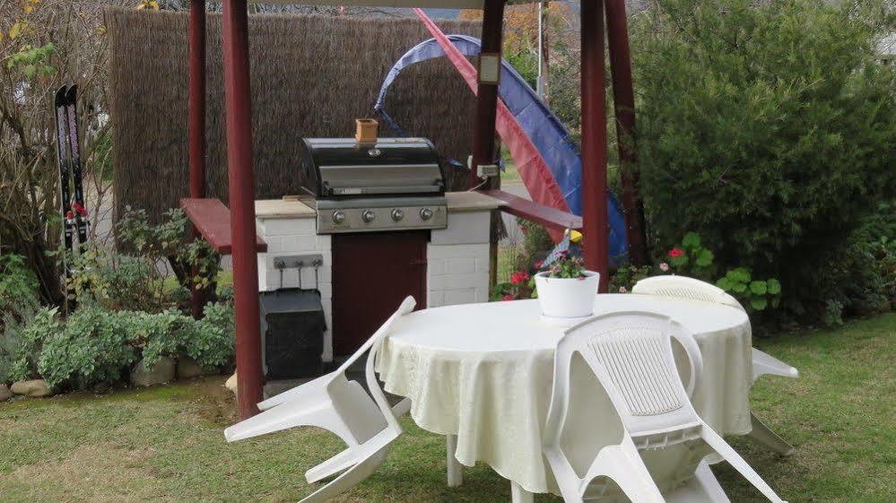 Alpenhorn Holiday Units เมาท์บิวตี ภายนอก รูปภาพ