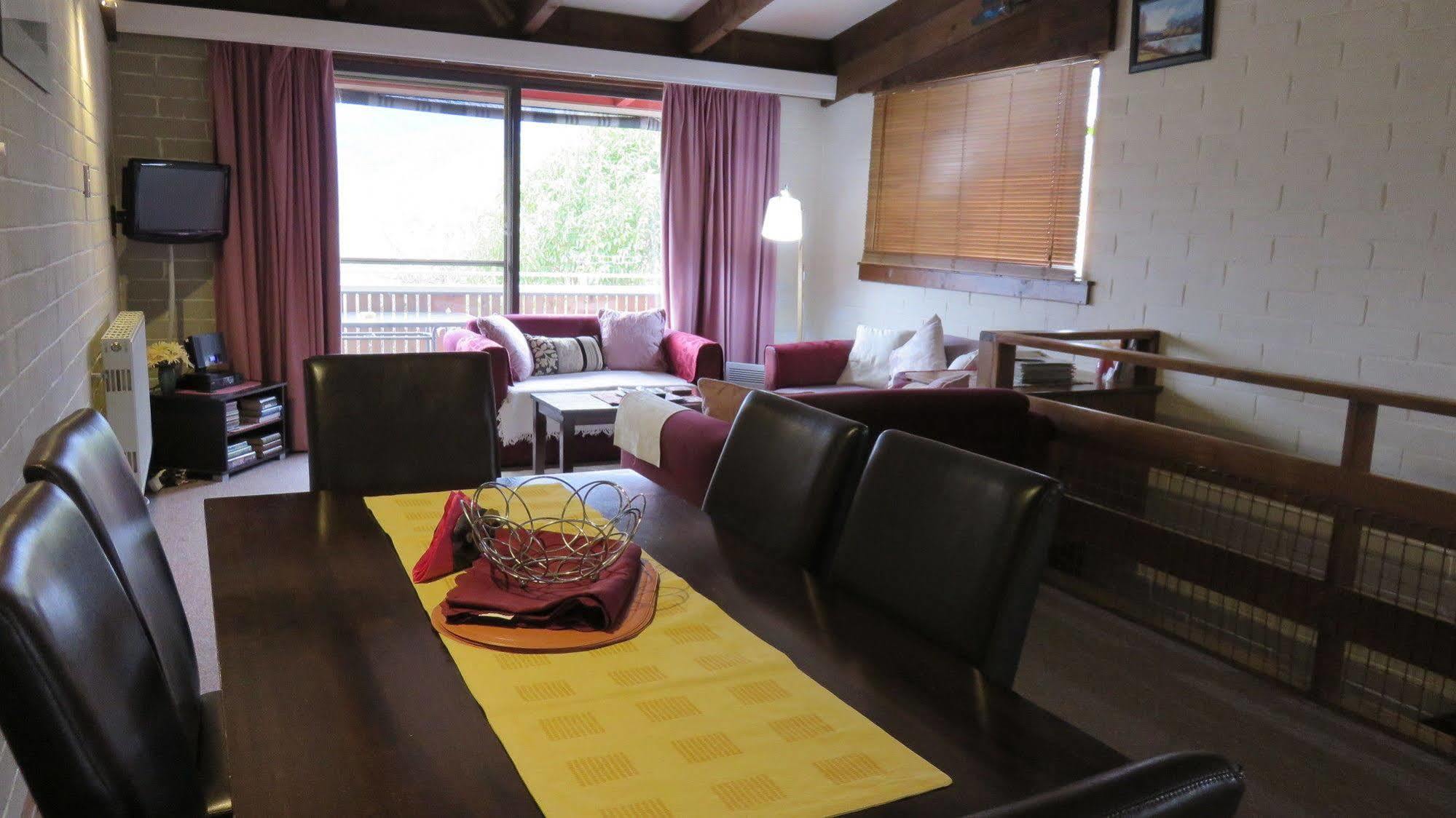 Alpenhorn Holiday Units เมาท์บิวตี ภายนอก รูปภาพ