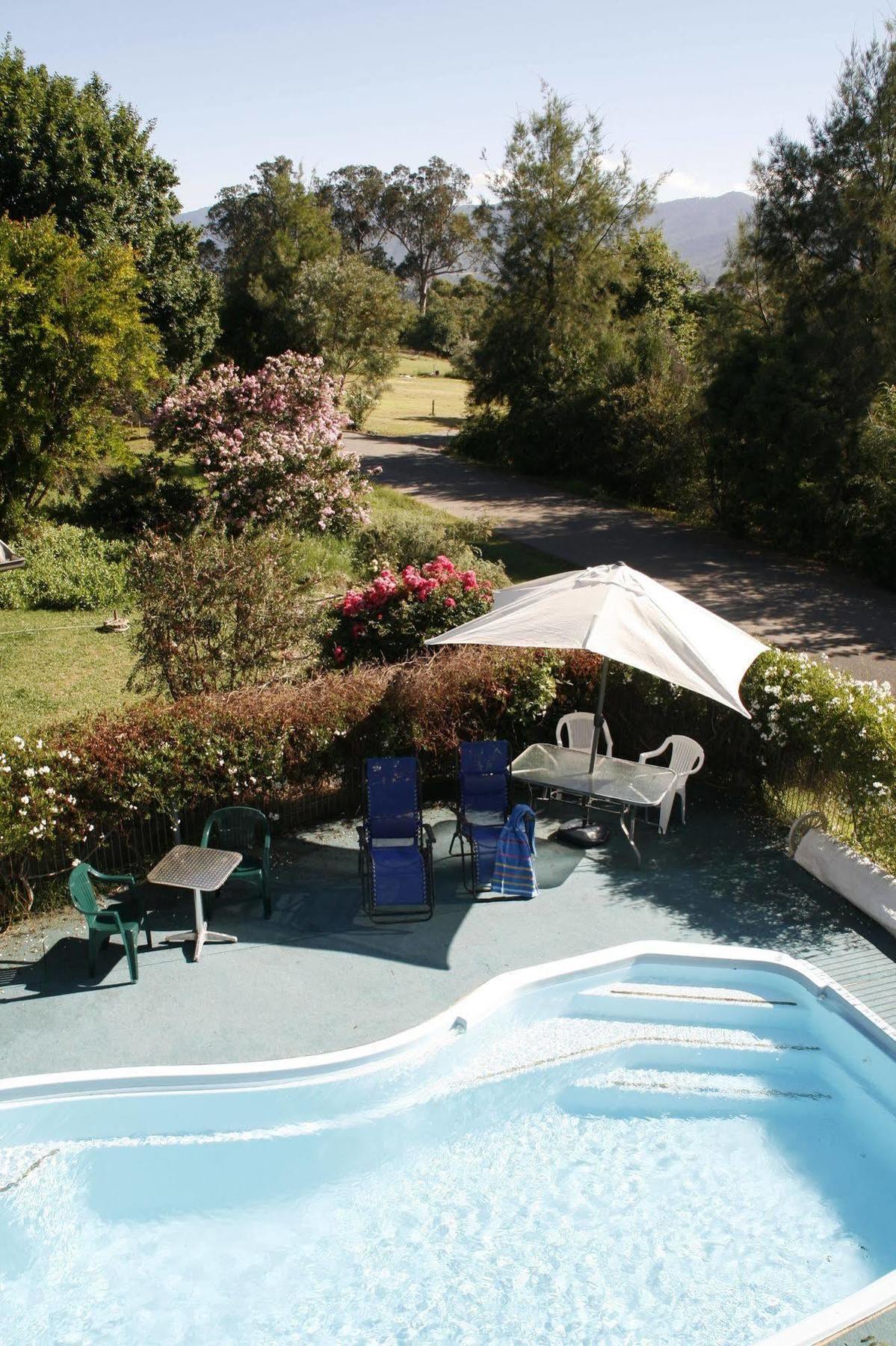Alpenhorn Holiday Units เมาท์บิวตี ภายนอก รูปภาพ